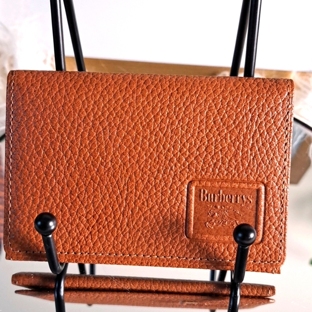 Burberry  Like New Vintage Card Case Like New